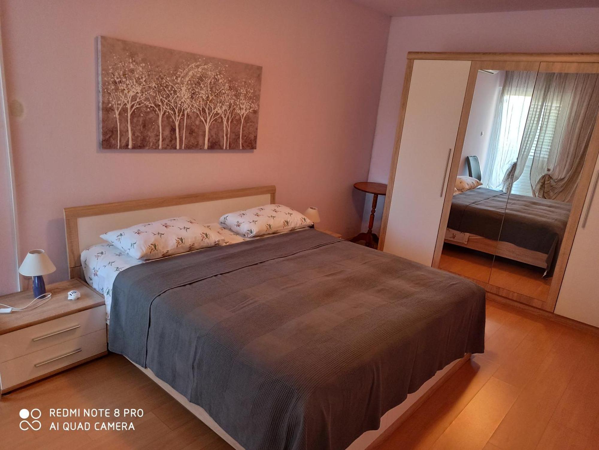 Apartments Roncevic Zara Esterno foto