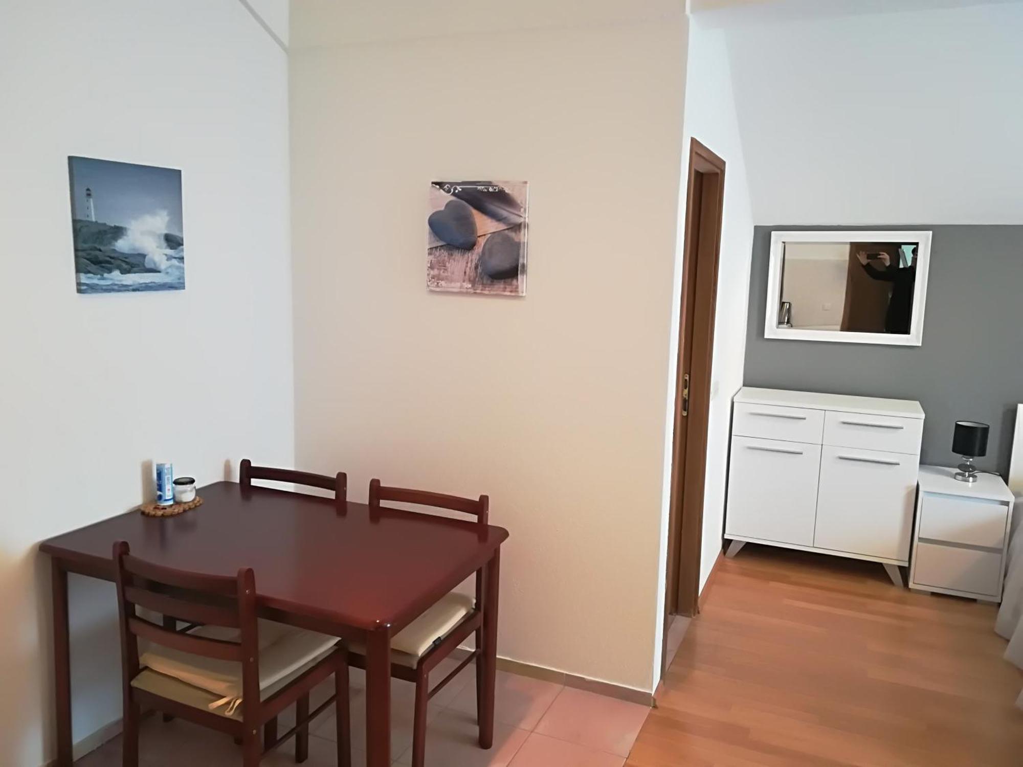 Apartments Roncevic Zara Esterno foto